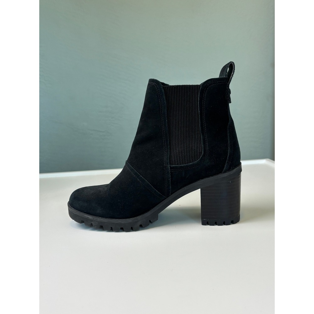 UGG Black Suede Lug Sole Chelsea Boots Block Heel Size 8 Consign